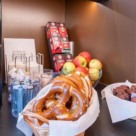 B&B Hotel Muenchen-Olympiapark Εξωτερικό φωτογραφία