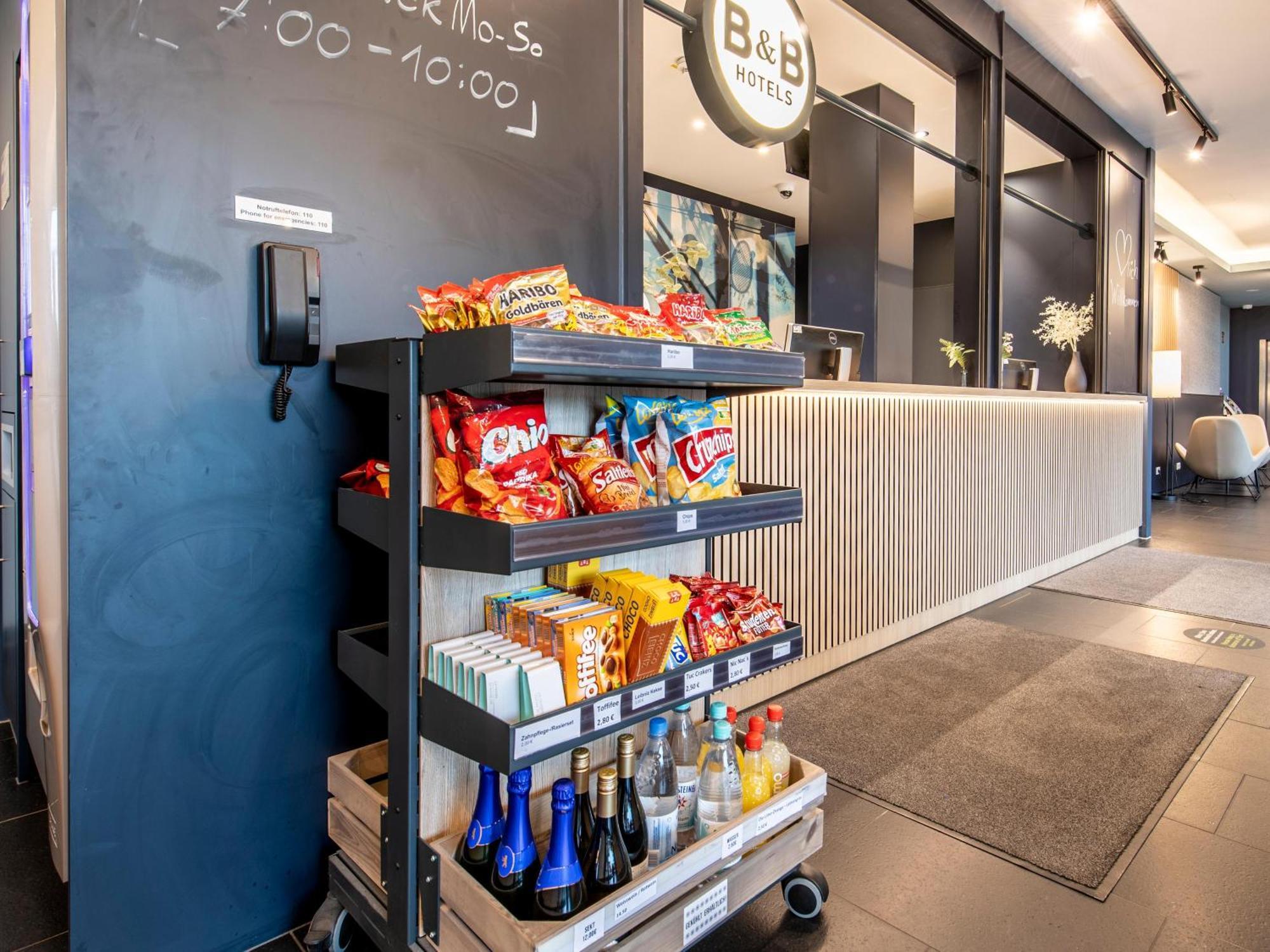 B&B Hotel Muenchen-Olympiapark Εξωτερικό φωτογραφία