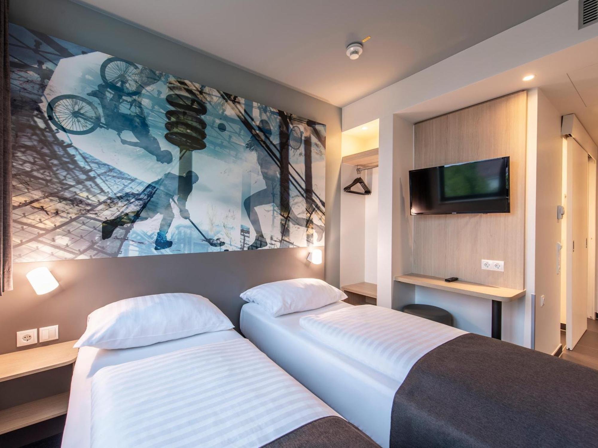 B&B Hotel Muenchen-Olympiapark Εξωτερικό φωτογραφία