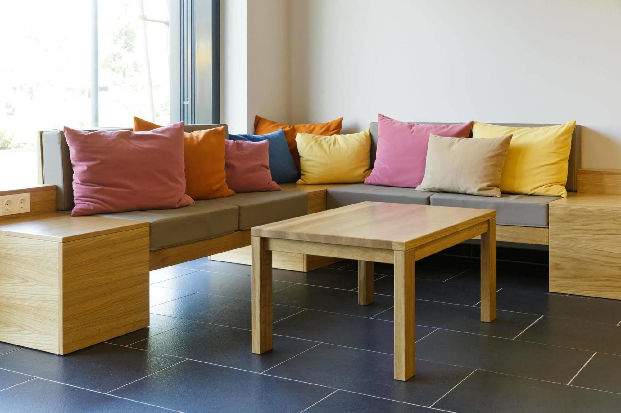 B&B Hotel Muenchen-Olympiapark Εξωτερικό φωτογραφία