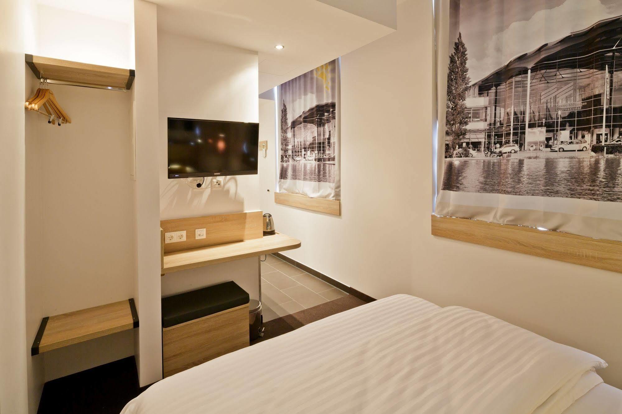 B&B Hotel Muenchen-Olympiapark Εξωτερικό φωτογραφία