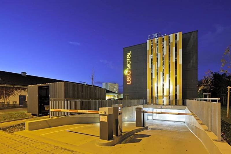 B&B Hotel Muenchen-Olympiapark Εξωτερικό φωτογραφία